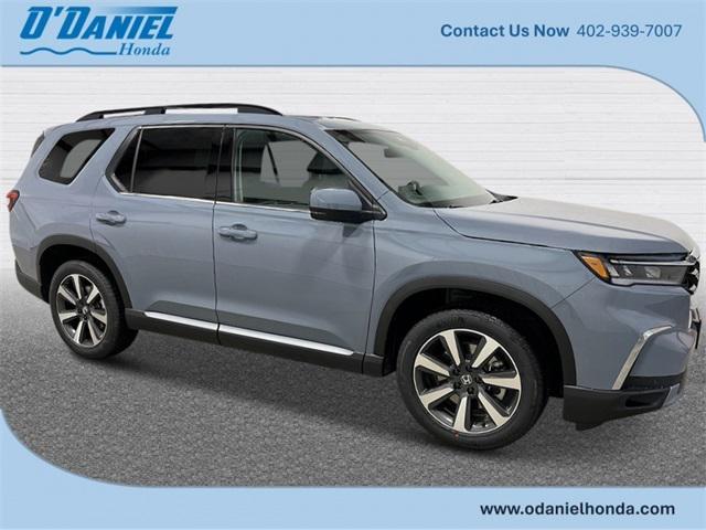 new 2025 Honda Pilot car, priced at $52,280