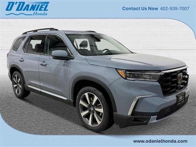 new 2025 Honda Pilot car, priced at $52,280
