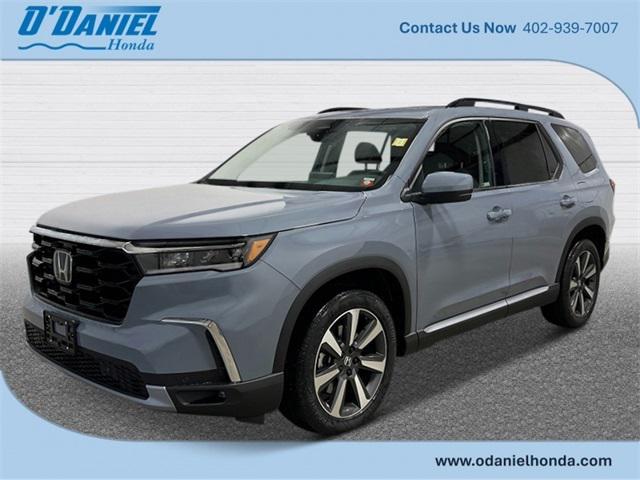 new 2025 Honda Pilot car, priced at $52,280