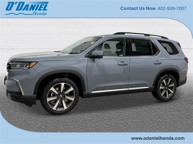 new 2025 Honda Pilot car, priced at $52,280