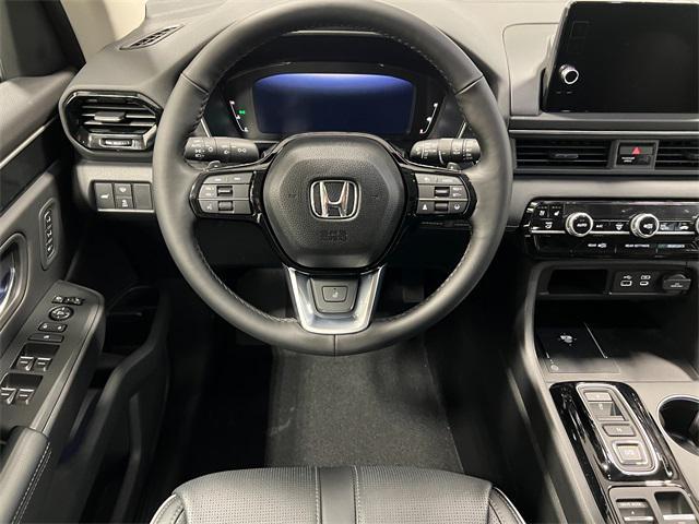 new 2025 Honda Pilot car, priced at $54,530