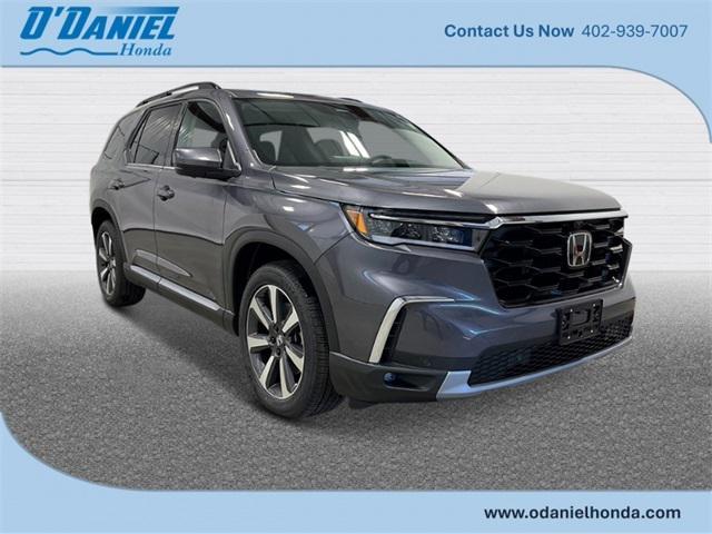 new 2025 Honda Pilot car, priced at $54,530