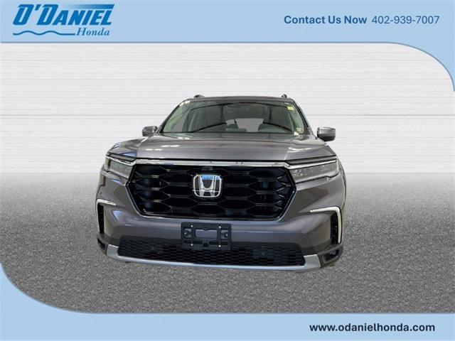 new 2025 Honda Pilot car, priced at $54,530