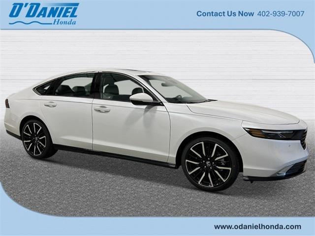 new 2025 Honda Accord Hybrid car, priced at $40,905
