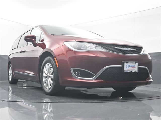 used 2018 Chrysler Pacifica car, priced at $19,900