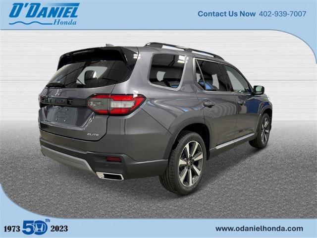 new 2025 Honda Pilot car, priced at $54,530