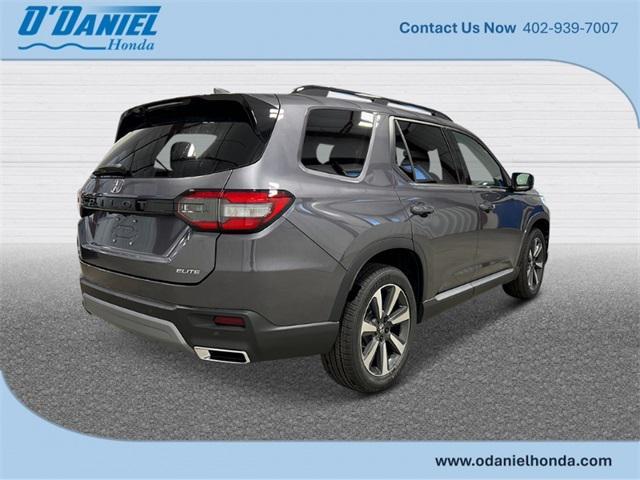 new 2025 Honda Pilot car, priced at $54,530
