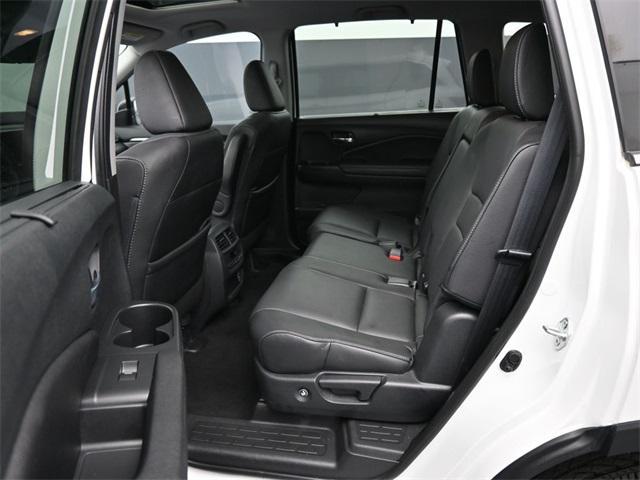 used 2022 Honda Pilot car, priced at $33,000