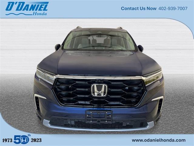 new 2025 Honda Pilot car, priced at $54,530