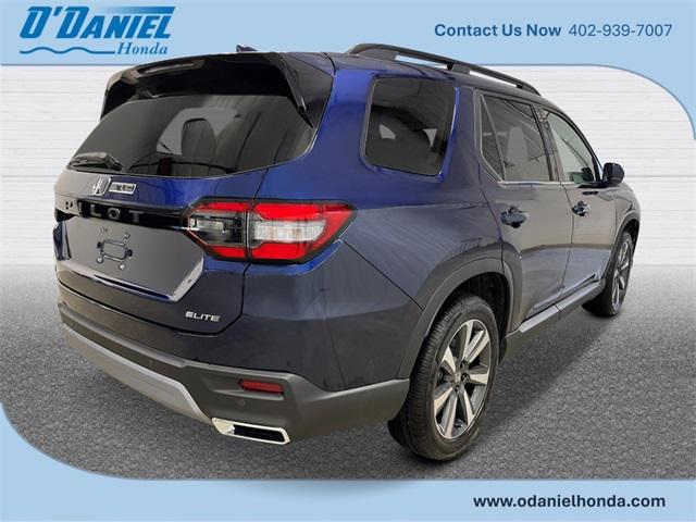 new 2025 Honda Pilot car, priced at $54,530