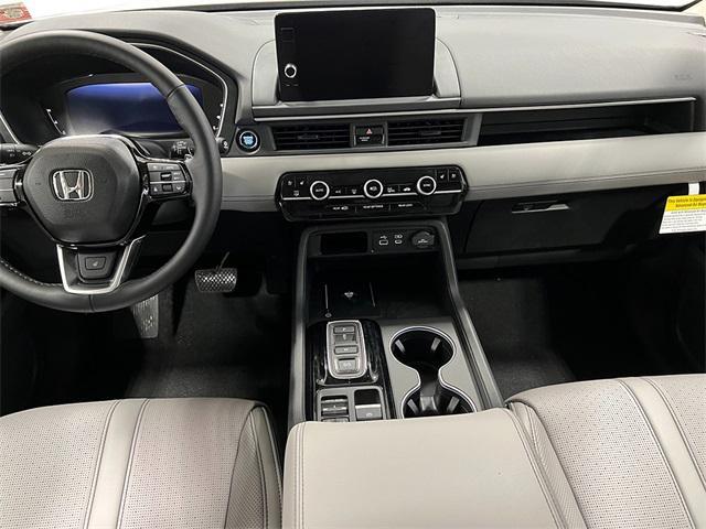 new 2025 Honda Pilot car, priced at $54,530