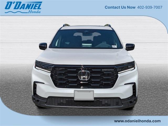 new 2025 Honda Pilot car, priced at $56,485