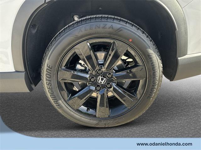 new 2025 Honda Pilot car, priced at $56,485