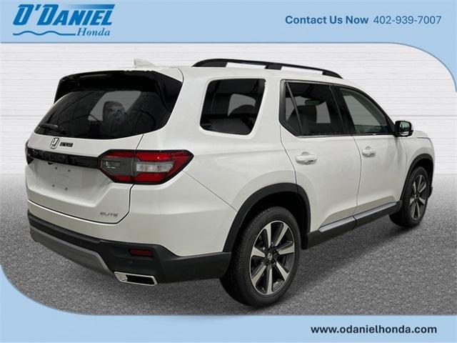 new 2025 Honda Pilot car, priced at $54,985