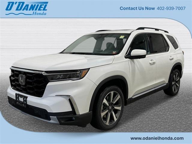 new 2025 Honda Pilot car, priced at $54,985