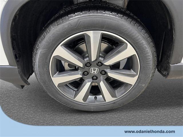 new 2025 Honda Pilot car, priced at $54,985