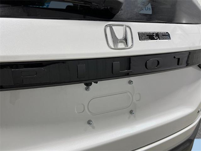 new 2025 Honda Pilot car, priced at $54,985