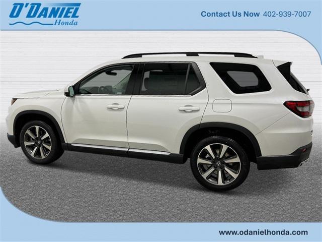 new 2025 Honda Pilot car, priced at $54,985