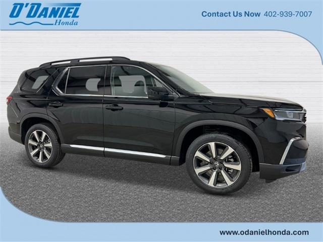 new 2025 Honda Pilot car, priced at $54,530