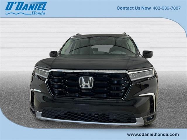 new 2025 Honda Pilot car, priced at $54,530
