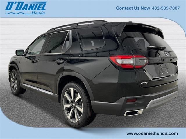 new 2025 Honda Pilot car, priced at $51,050