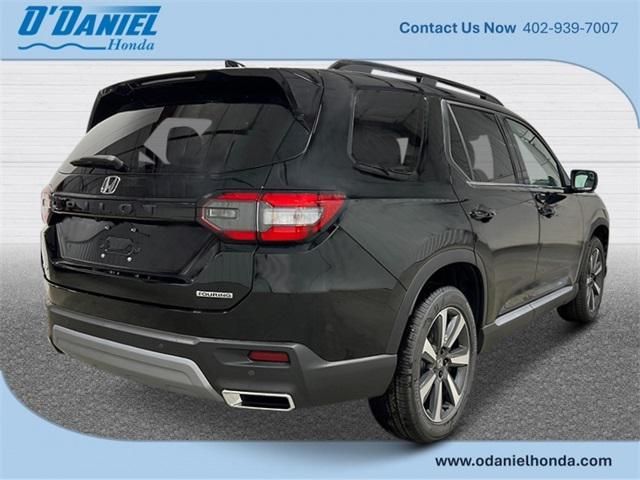 new 2025 Honda Pilot car, priced at $51,050