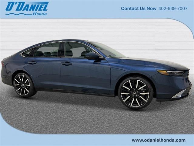 new 2025 Honda Accord Hybrid car, priced at $40,450