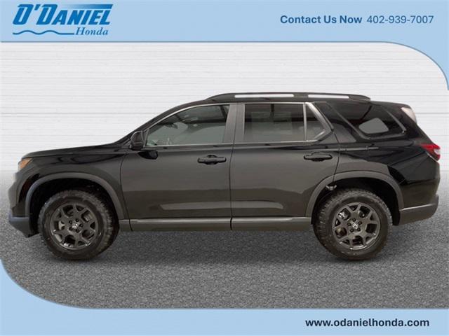 new 2025 Honda Pilot car, priced at $50,850