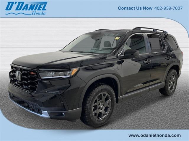 new 2025 Honda Pilot car, priced at $50,850