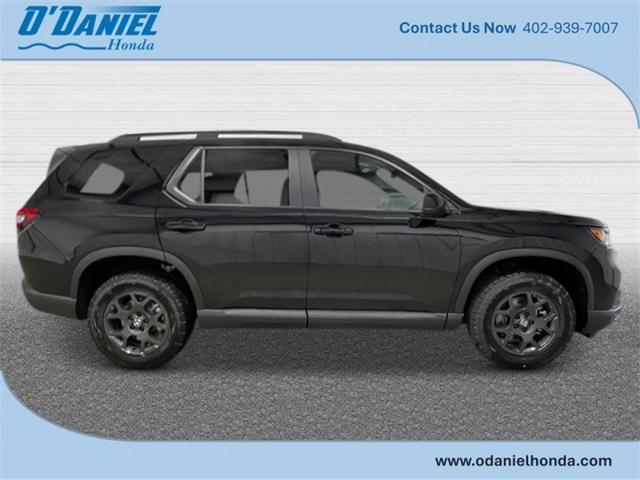 new 2025 Honda Pilot car, priced at $50,850