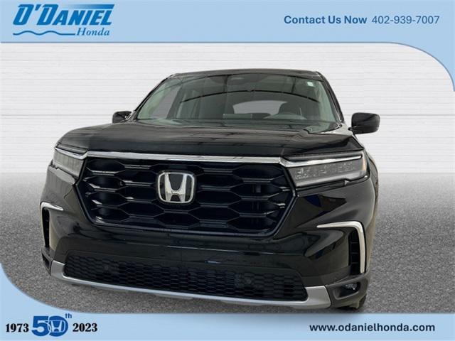 new 2025 Honda Pilot car, priced at $47,050