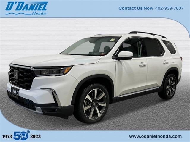 new 2025 Honda Pilot car, priced at $54,985
