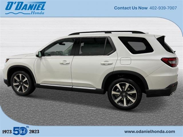new 2025 Honda Pilot car, priced at $54,985