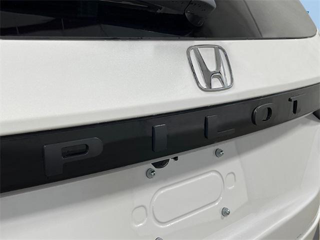new 2025 Honda Pilot car, priced at $47,505