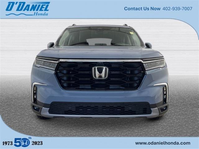 new 2025 Honda Pilot car, priced at $54,985