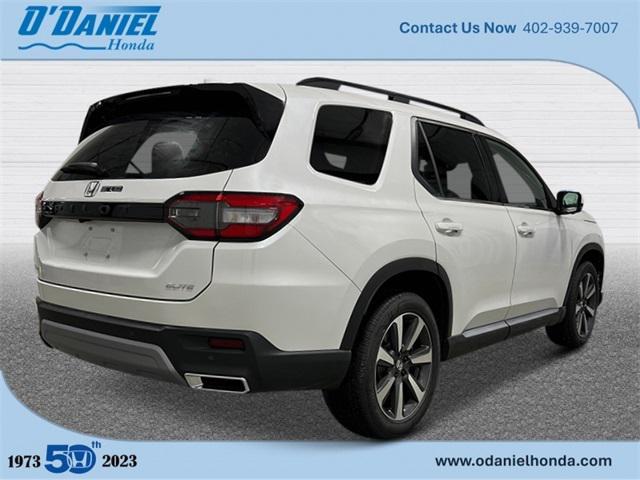 new 2025 Honda Pilot car, priced at $54,985