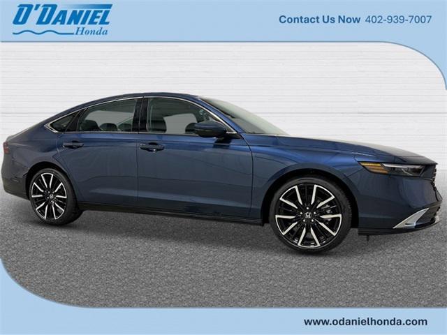 new 2025 Honda Accord Hybrid car, priced at $40,450