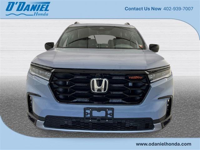 new 2025 Honda Pilot car, priced at $51,305