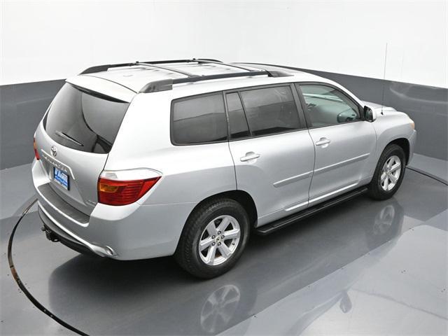 used 2010 Toyota Highlander car, priced at $11,995
