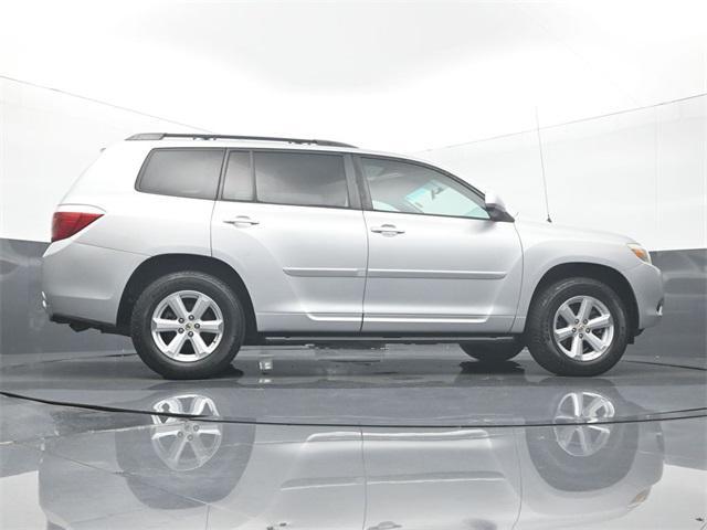 used 2010 Toyota Highlander car, priced at $11,995