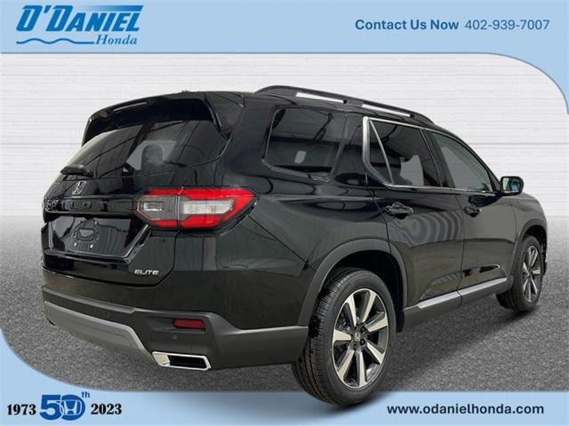 new 2025 Honda Pilot car, priced at $54,530