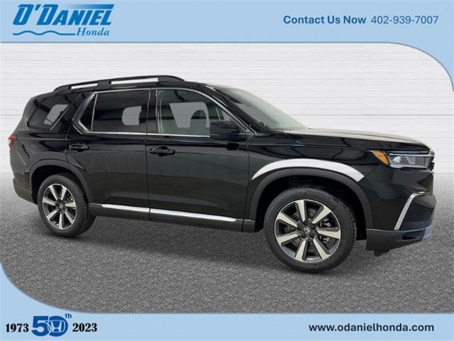 new 2025 Honda Pilot car, priced at $54,530