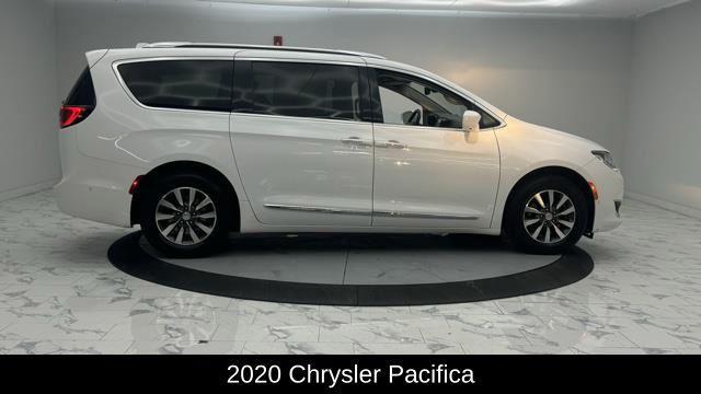 used 2020 Chrysler Pacifica car, priced at $19,079