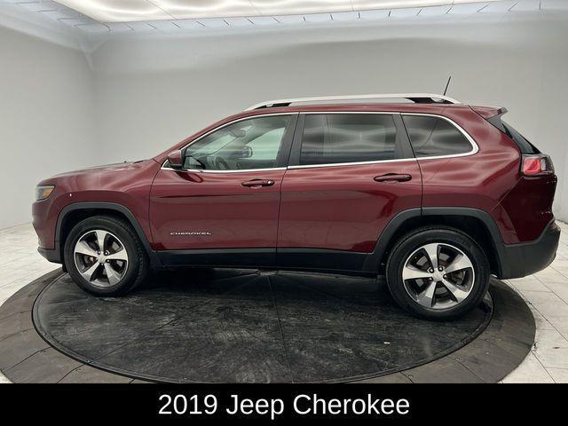 used 2019 Jeep Cherokee car, priced at $15,400