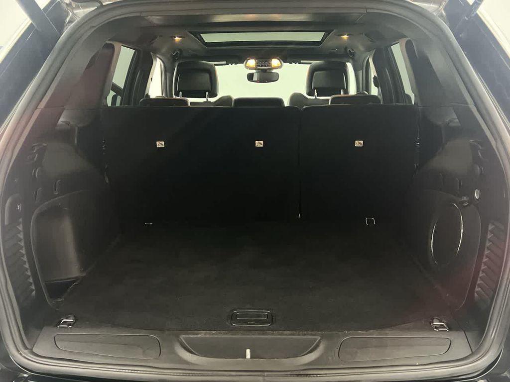 used 2021 Jeep Grand Cherokee car, priced at $21,498