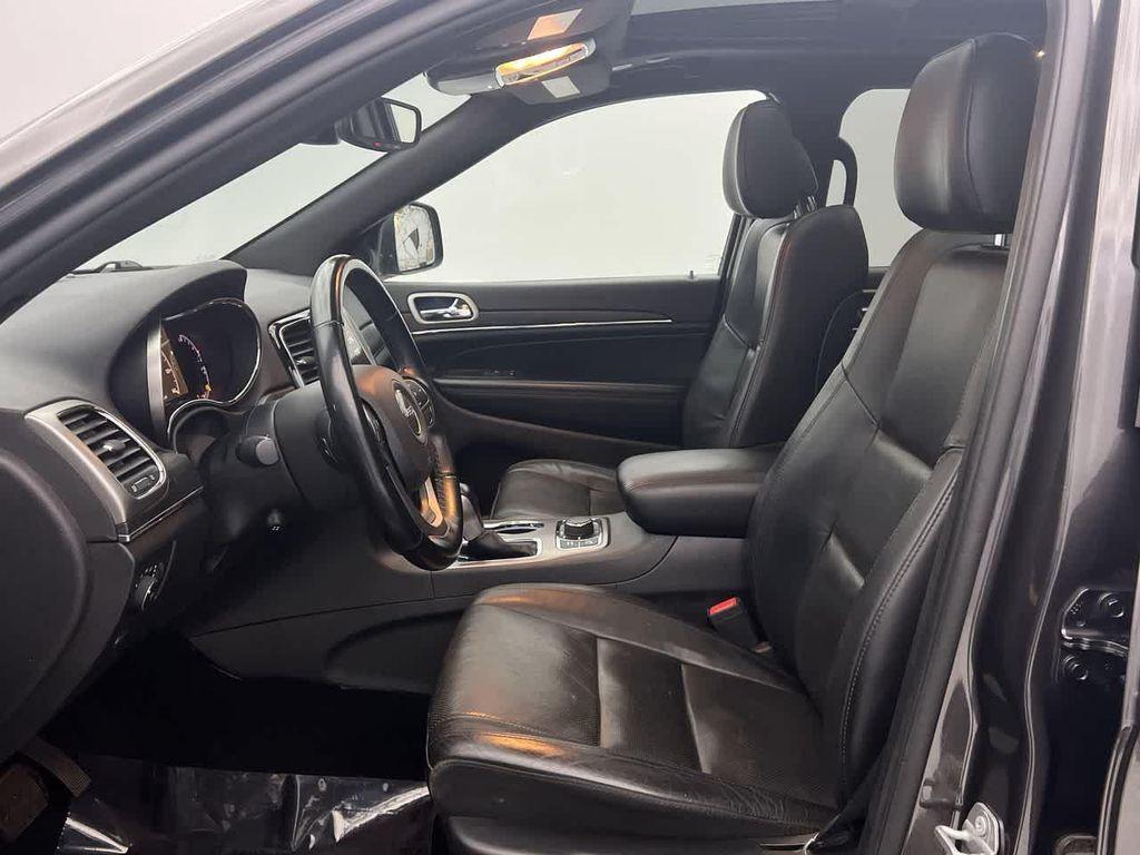 used 2021 Jeep Grand Cherokee car, priced at $21,498