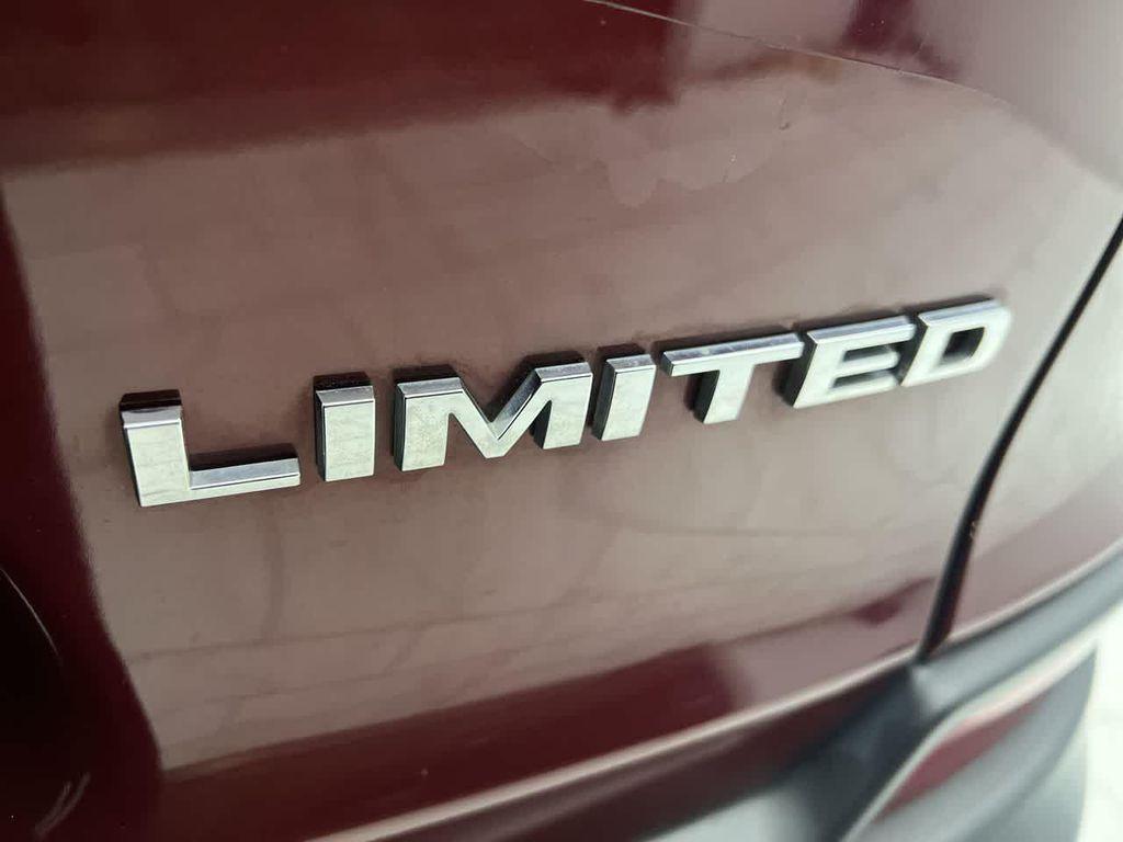 used 2020 Jeep Cherokee car, priced at $20,976