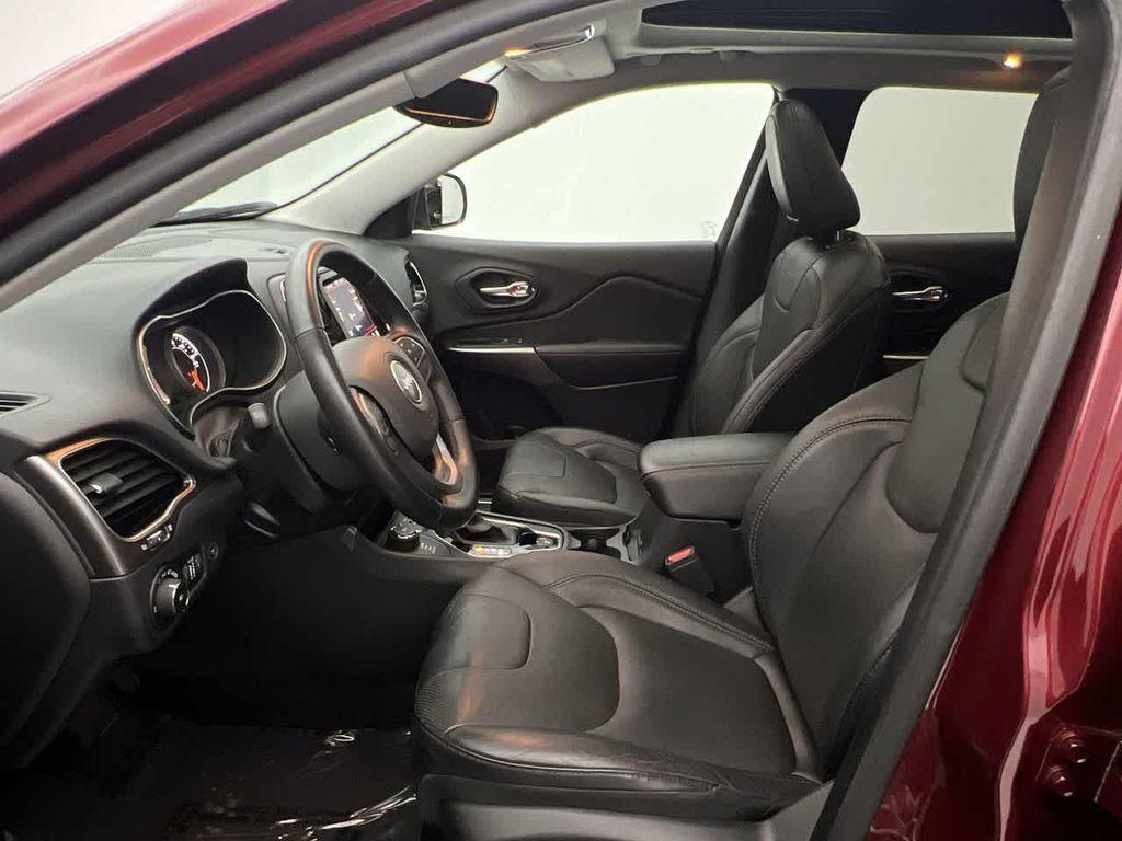 used 2020 Jeep Cherokee car, priced at $20,976