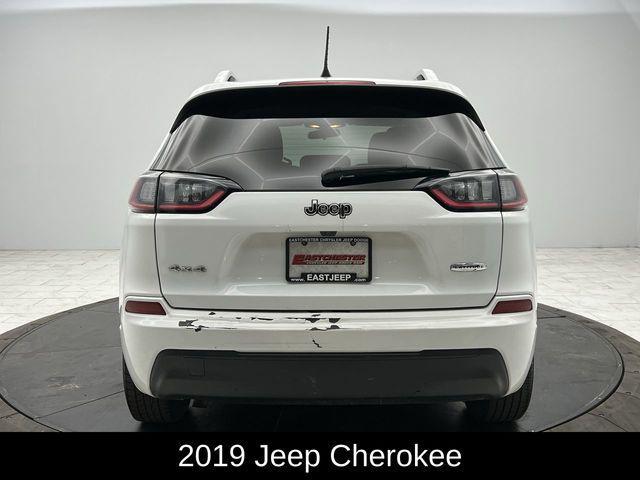 used 2019 Jeep Cherokee car, priced at $15,451