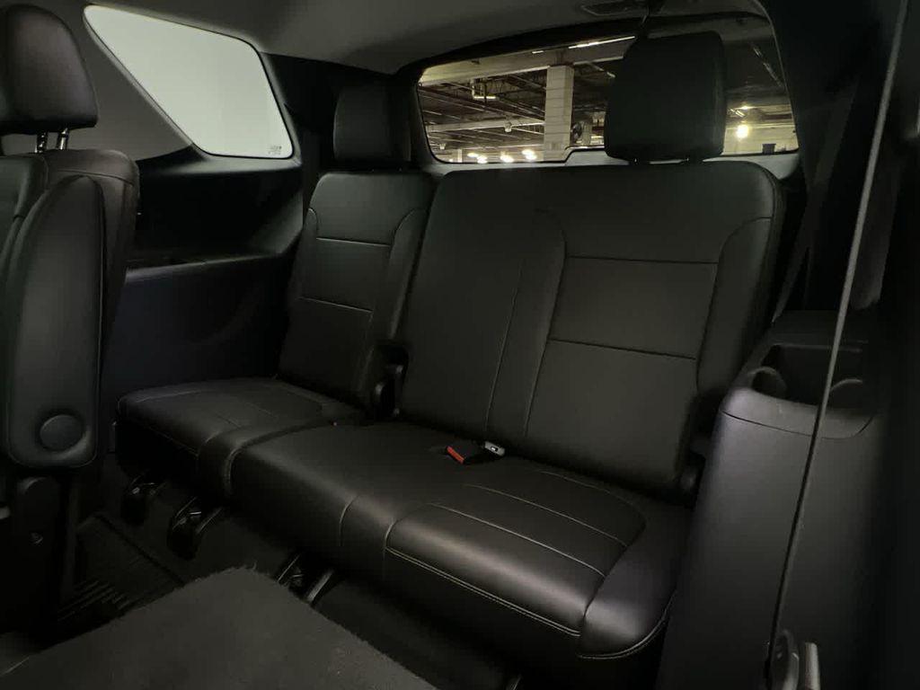 used 2021 Chevrolet Traverse car, priced at $23,075